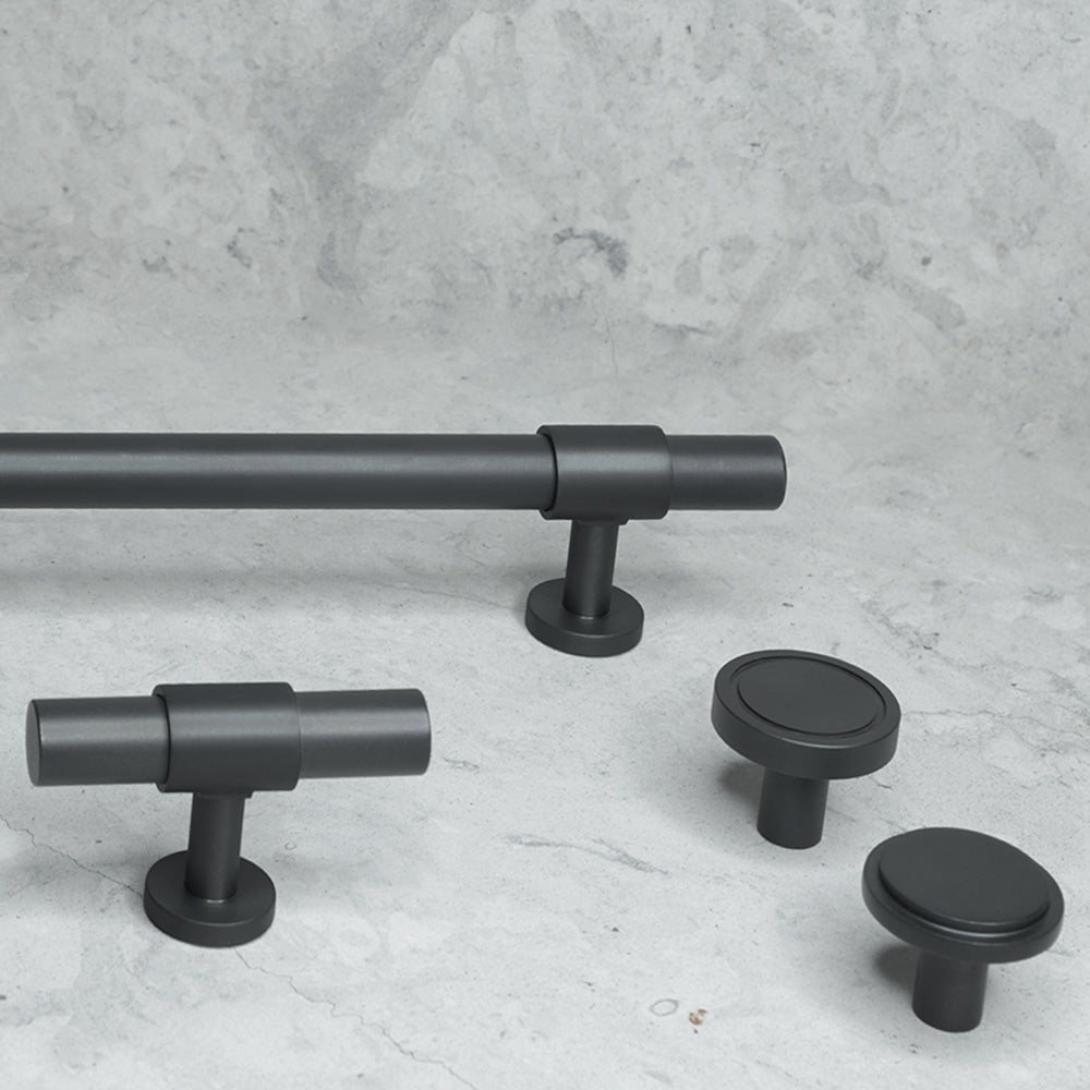 SIGNATURE 20 nearly black / nearly black - luxury hardware collection with knobs, T-bars, pull bars by BRANDT Collective