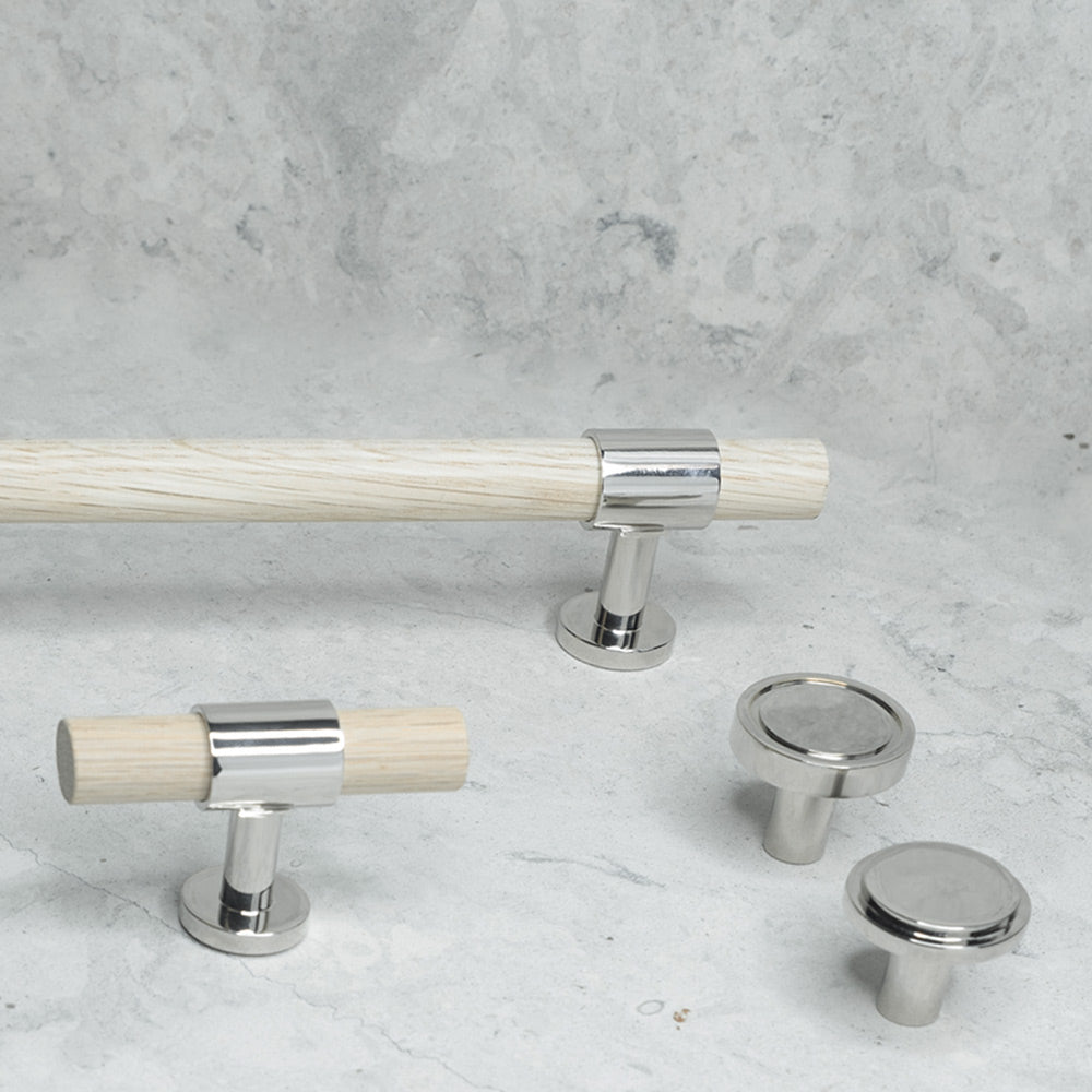 SIGNATURE 20 polished brass / oak - luxury hardware collection with knobs, T-bars, pull bars by BRANDT Collective