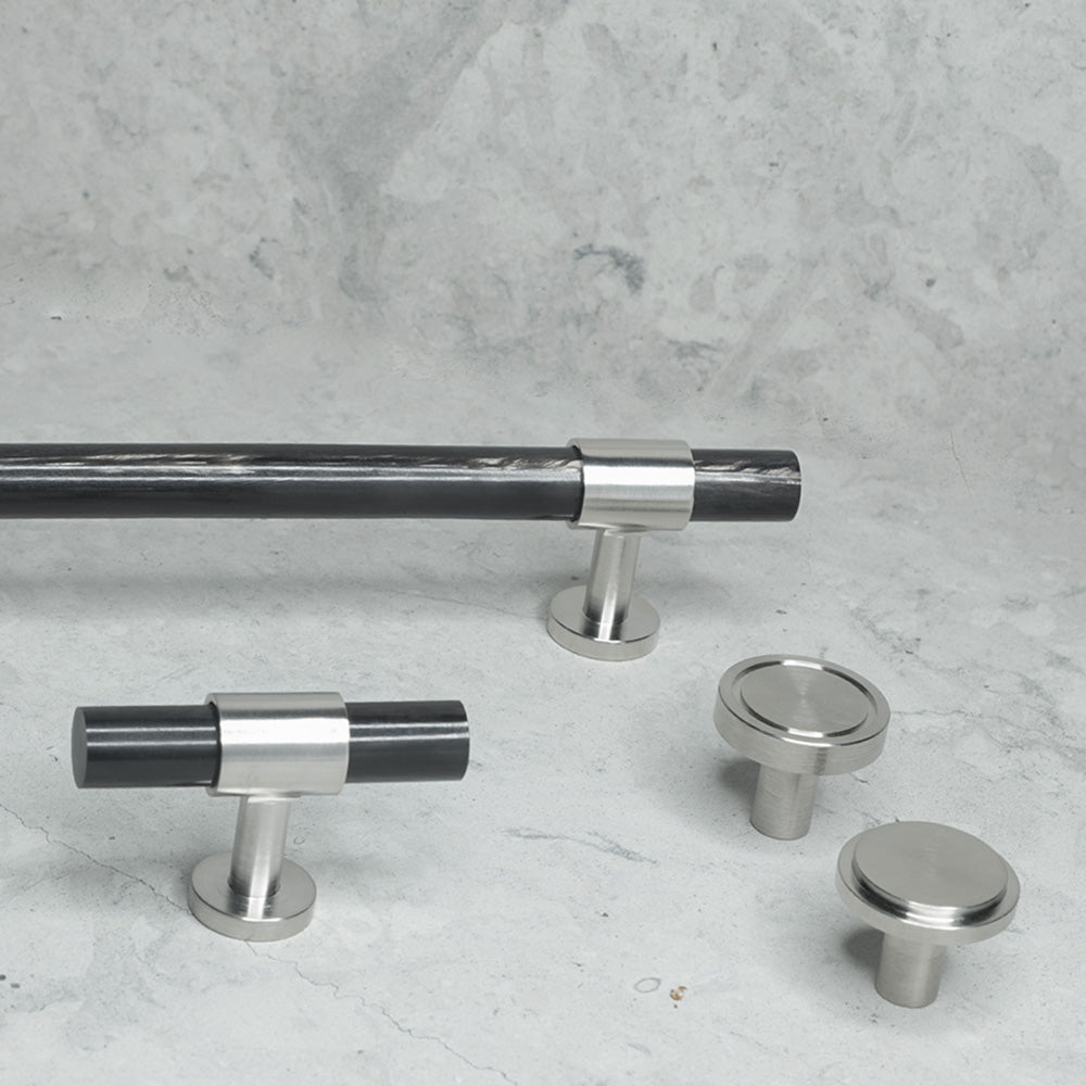 SIGNATURE 20 nickel / black horn - luxury hardware collection with knobs, T-bars, pull bars by BRANDT Collective