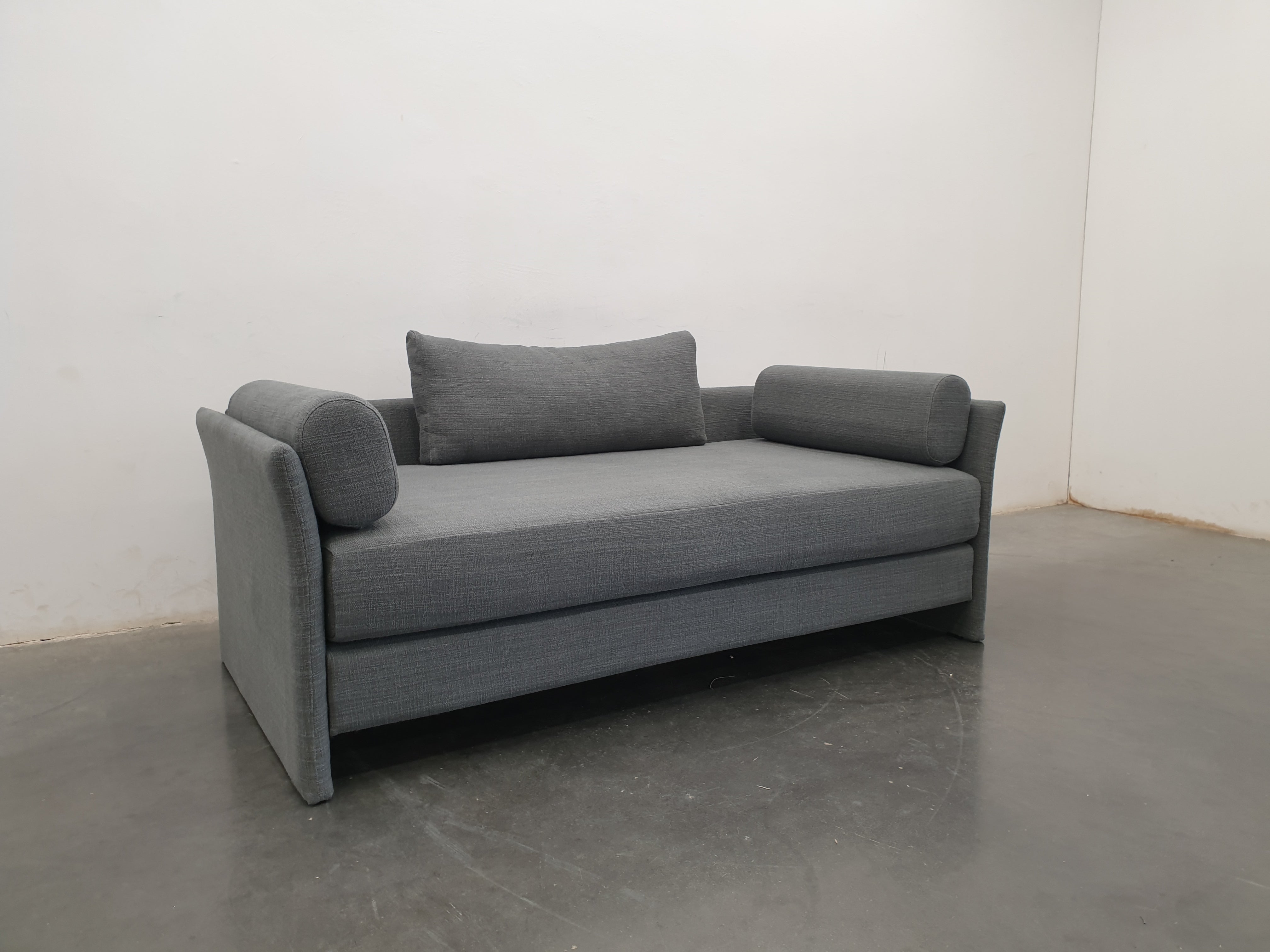 BLOOM sofa (ARCHIVE PICK-UP)