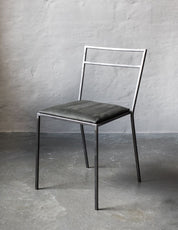 AMASS dining chair - Grey metal / Nubuck (archive PICK-UP)