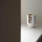 BRANDT Collective AURA Oil Burner in White marble with brass bowl