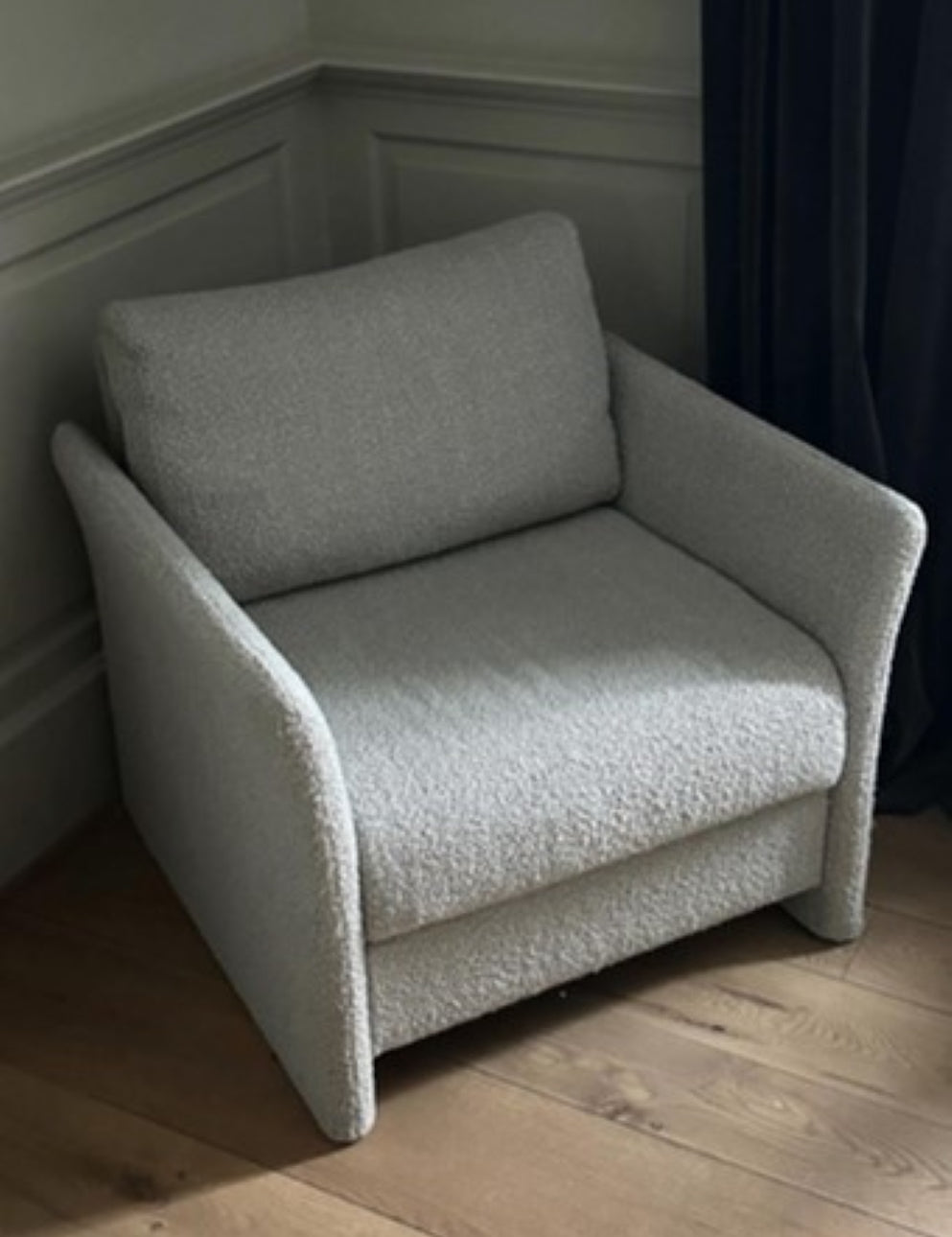 BLOOM-lounge-chair_boucle_2.jpg