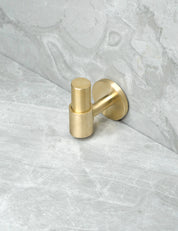 SIGNATURE 30 END knob in Brushed Brass/Brushed Brass. Luxury cabinet hardware made of solid brass by BRANDT Collective.