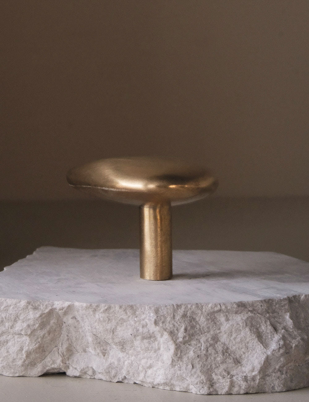 NOBLE knob in brass designet by Julie Brandt f