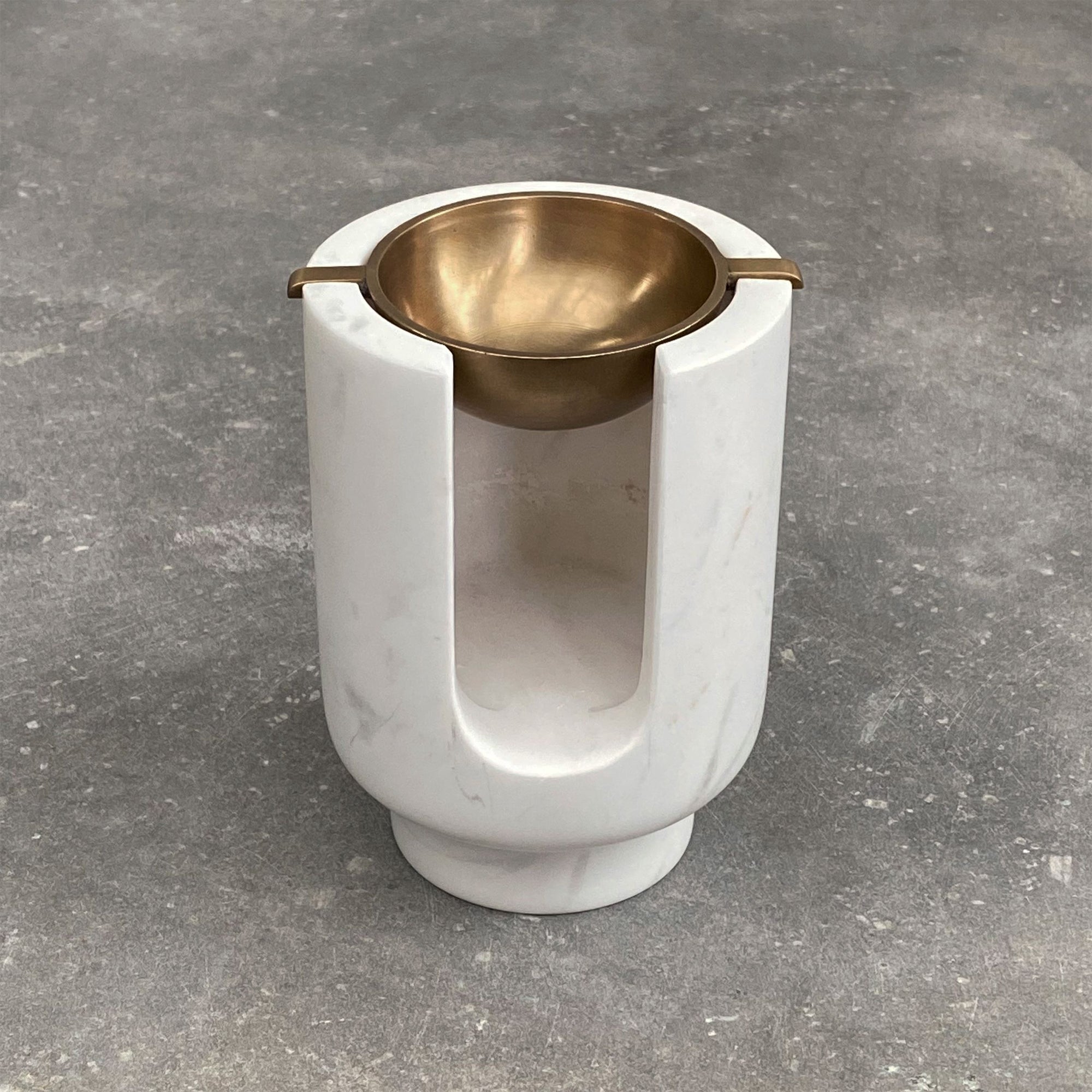 AURA oil burner - SNOW WHITE + brass bowl