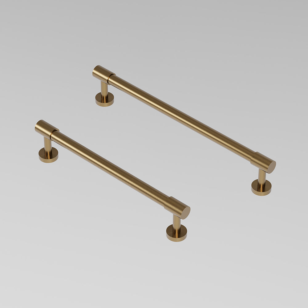 REFINED END pull bar handle 154 mm Brushed Brass/Brushed Brass. Luxury cabinet hardware made of solid brass by BRANDT Collective.