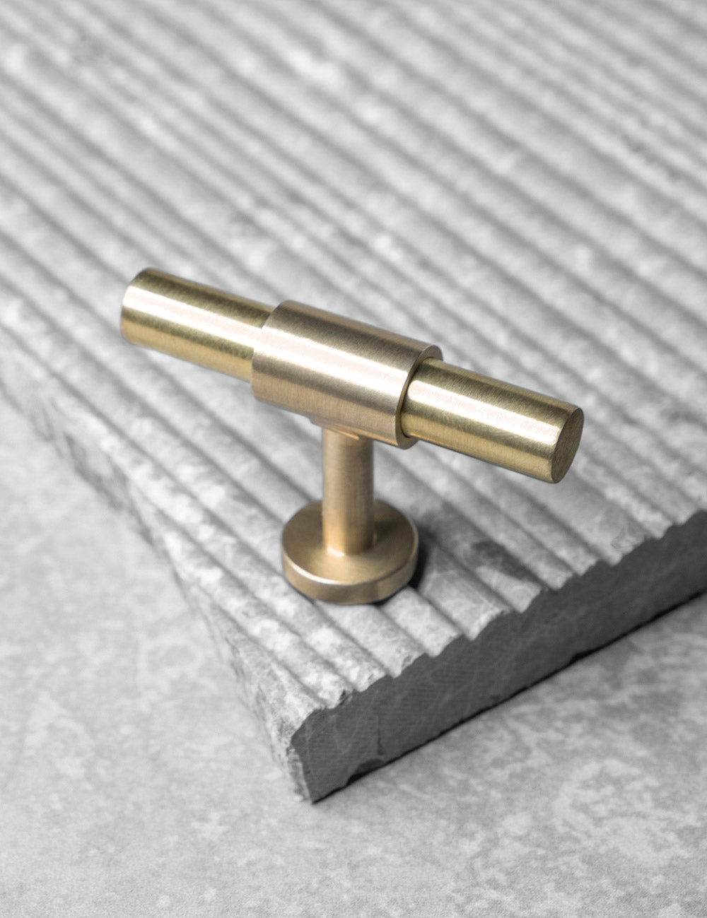 Brushed Brass. Modern kitchen hardware made of solid brass by BRANDT Collective.