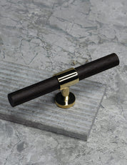 SIGNATURE 20 T-bar 113 mm in polished brass and wenge by BRANDT Collective luxury cabinet hardware