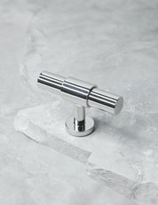 SIGNATURE 20 T-bar handle 60 mm in Polished Nickel/Polished Nickel. Luxury kitchen hardware made of solid brass by BRANDT Collective. 