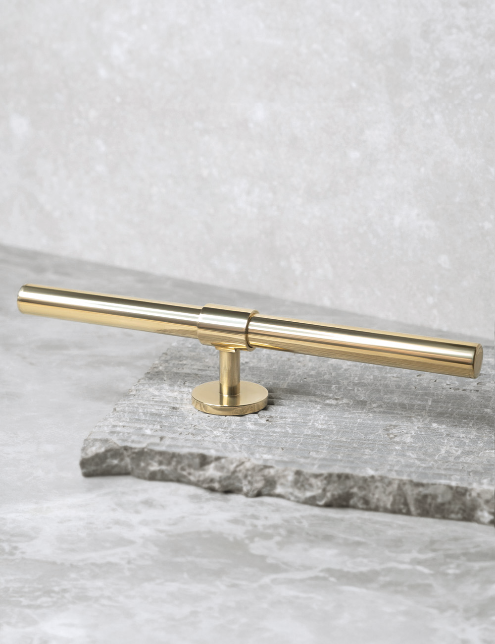 Polished Brass. Luxury cabinet hardware made of solid brass by BRANDT Collective.