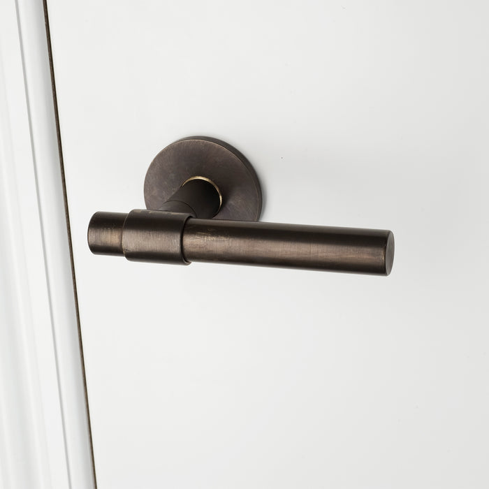 BRANDT Collective THE SIGNATURE door handle in burnished brass