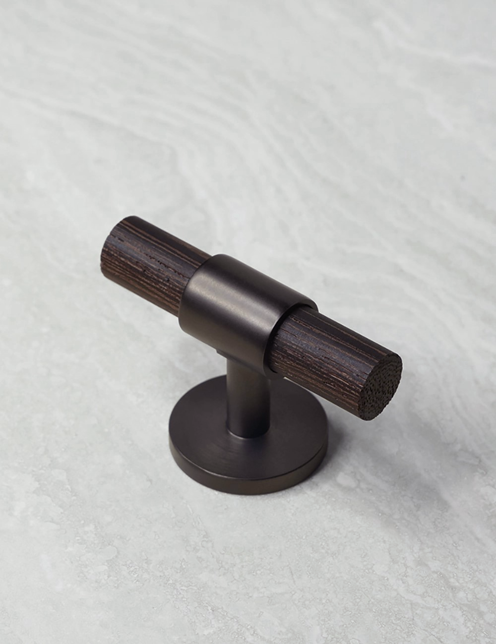 SIGNATURE-T-bar-handle-060mm-Burnished-Brass-Wenge_1_copy.png