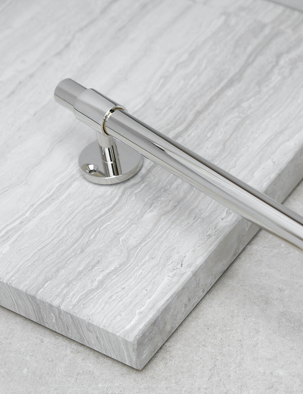 SIGNATURE 30 Tea towel bar 450 mm in Polished Nickel/Polished Nickel. Luxury kitchen hardware made of solid brass by BRANDT Collective. 