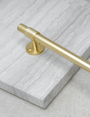 SIGNATURE 30 Tea towel bar 450 mm in Brushed Brass/Brushed Brass. Luxury kitchen hardware made of solid brass by BRANDT Collective. 