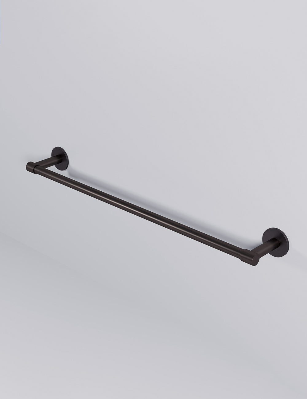 END towel bar 606 mm in Burnished Brass. Luxury bathroom hardware made of solid brass by BRANDT Collective. 